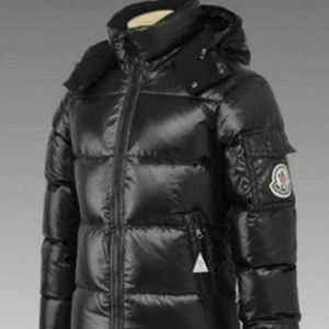 Moncler Men’s Jacket Size 4: LIGHTLY WORN